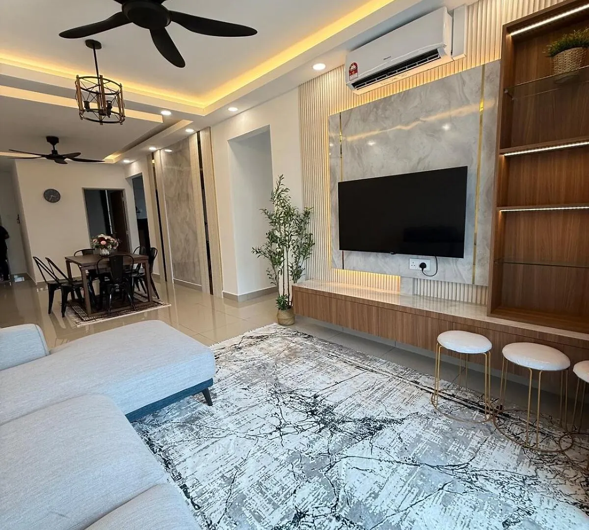 The Cozy Nest Luxury Apartment Jb 10 Pax Johor Bahru