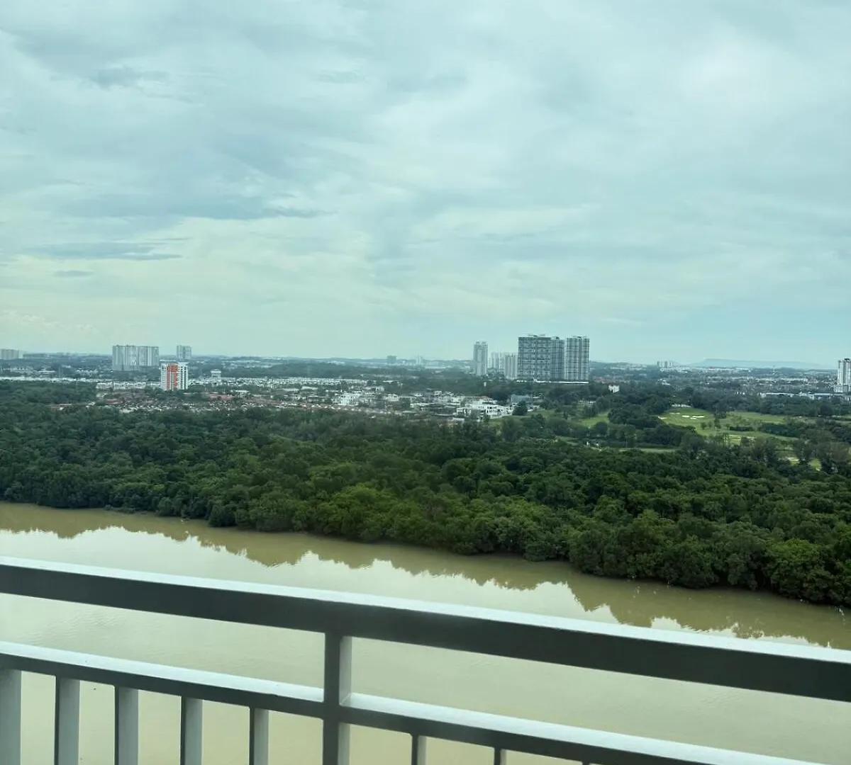 The Cozy Nest Luxury Apartment Jb 10 Pax Johor Bahru 0*,  Malaisie